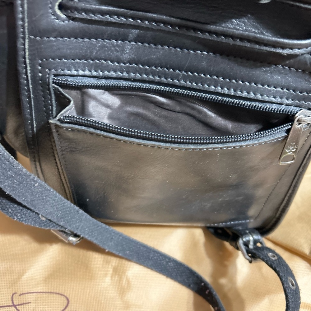 Patricia Nash backpack style purse - Picture 6 of 6